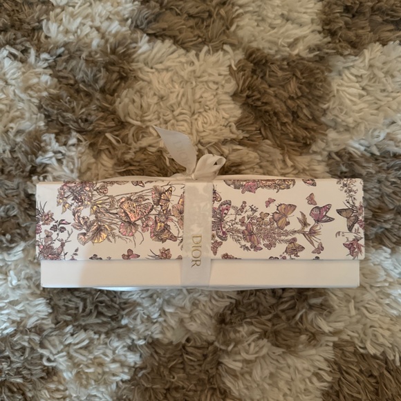 Christian Dior Thermos - Picture 4 of 4